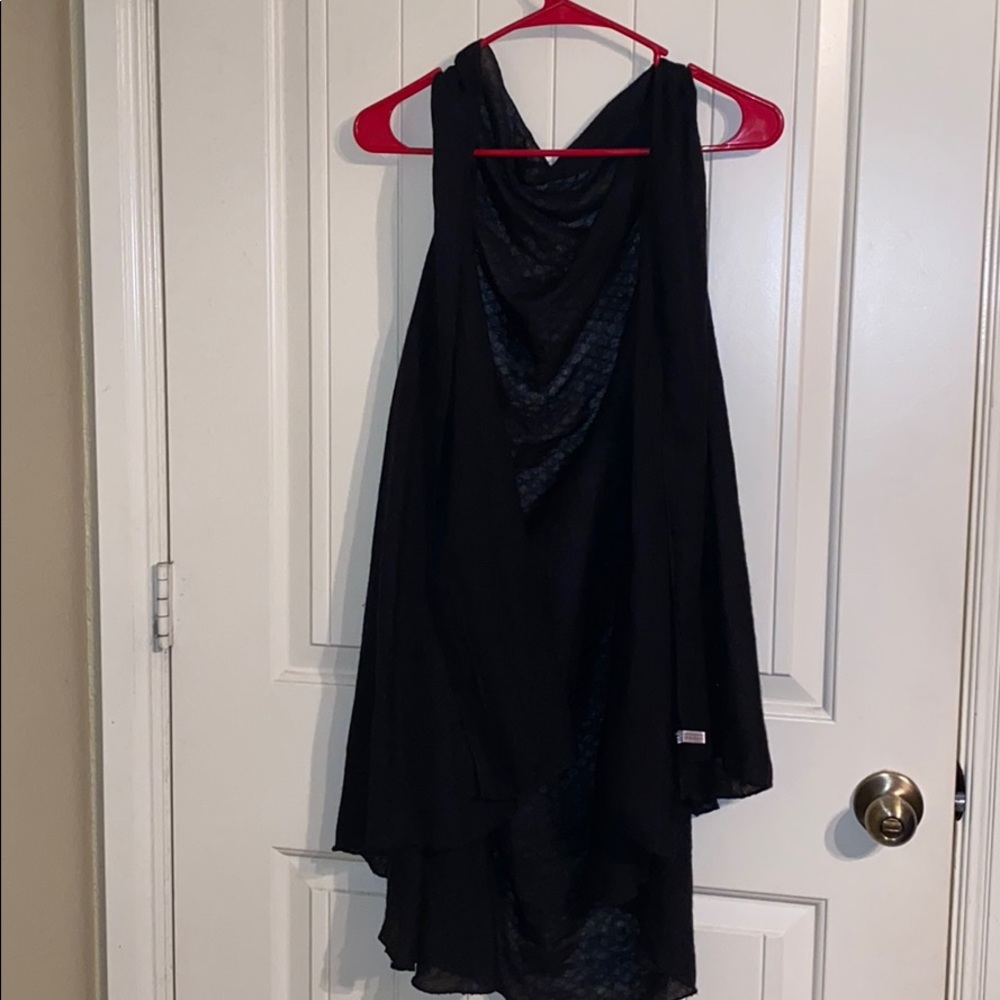 Women’s- Black Linen Vest